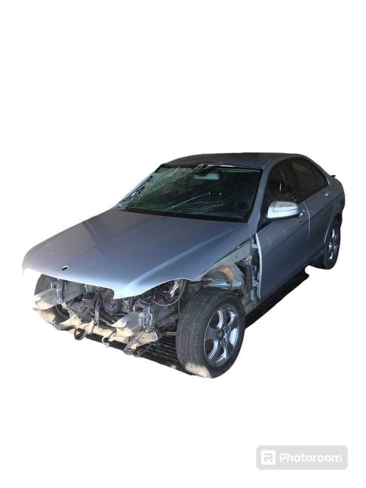 Mercedes-Benz C180 W204 CGI _ Stripping for spares